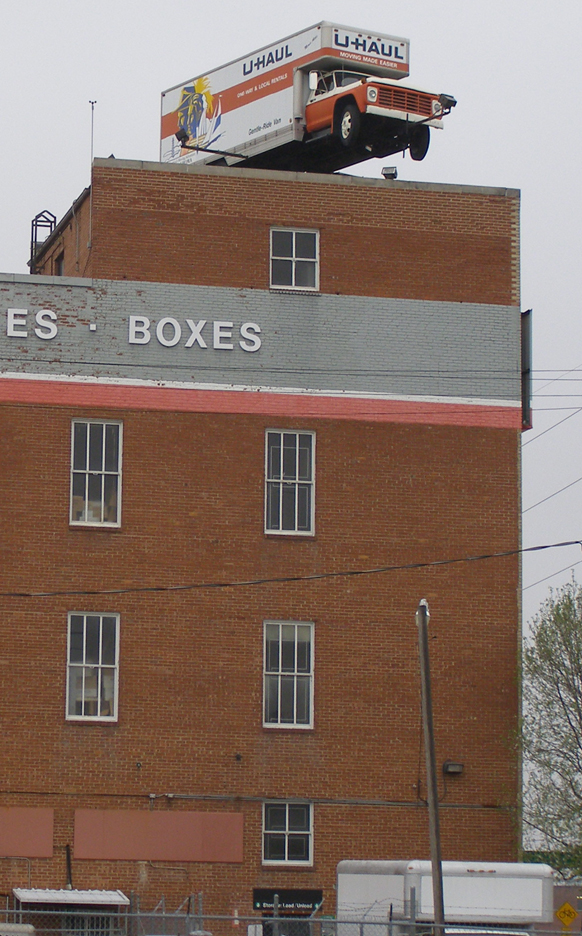 UHaul truck on a rooftop in Tulsa, OK (Google Maps) (3)
