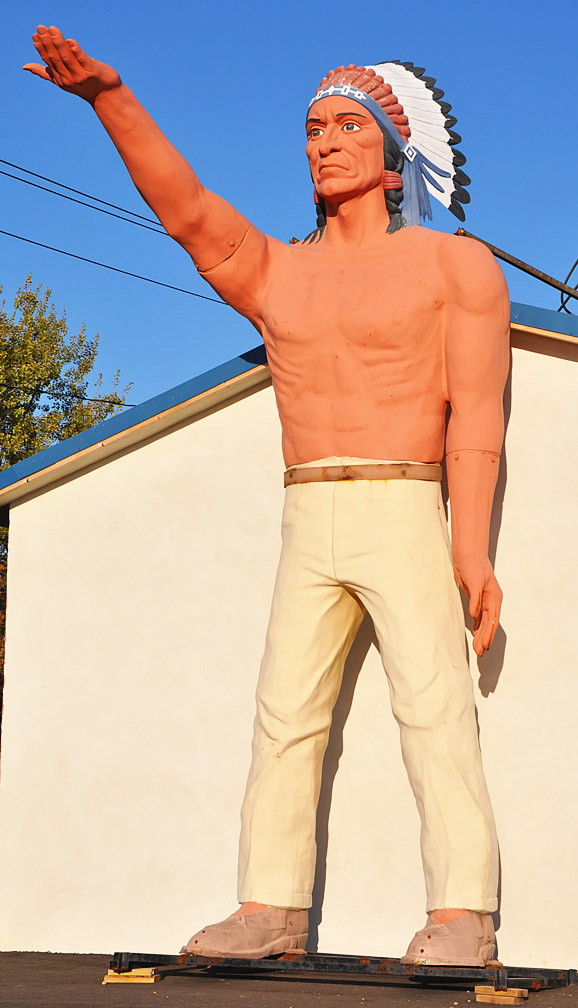 Indian Smoke Shop >> International Fiberglass Indian Statues | RoadsideArchitecture.com Indian Smoke Shop >> International Fiberglass Indian Statues | RoadsideArchitecture.com