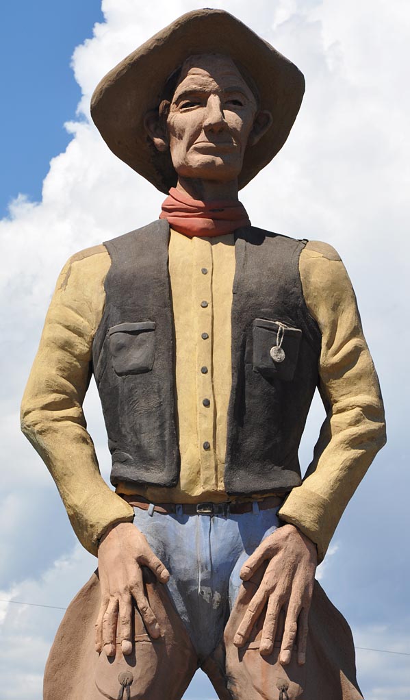 Cowboy Statues | RoadsideArchitecture.com