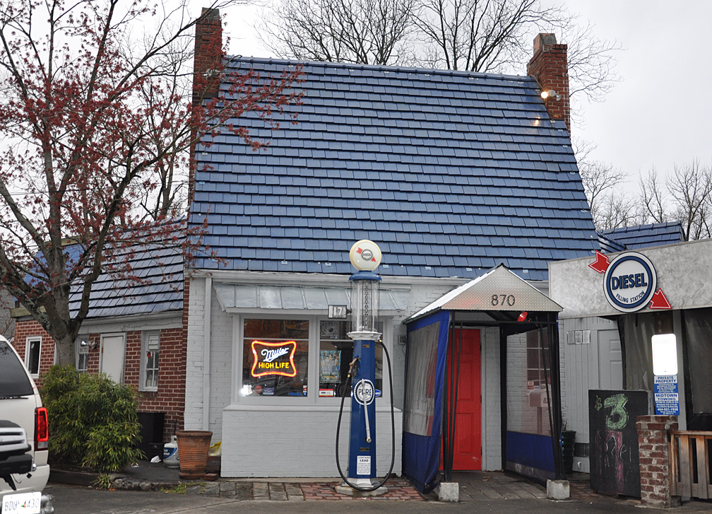 Pure Oil Gas Stations