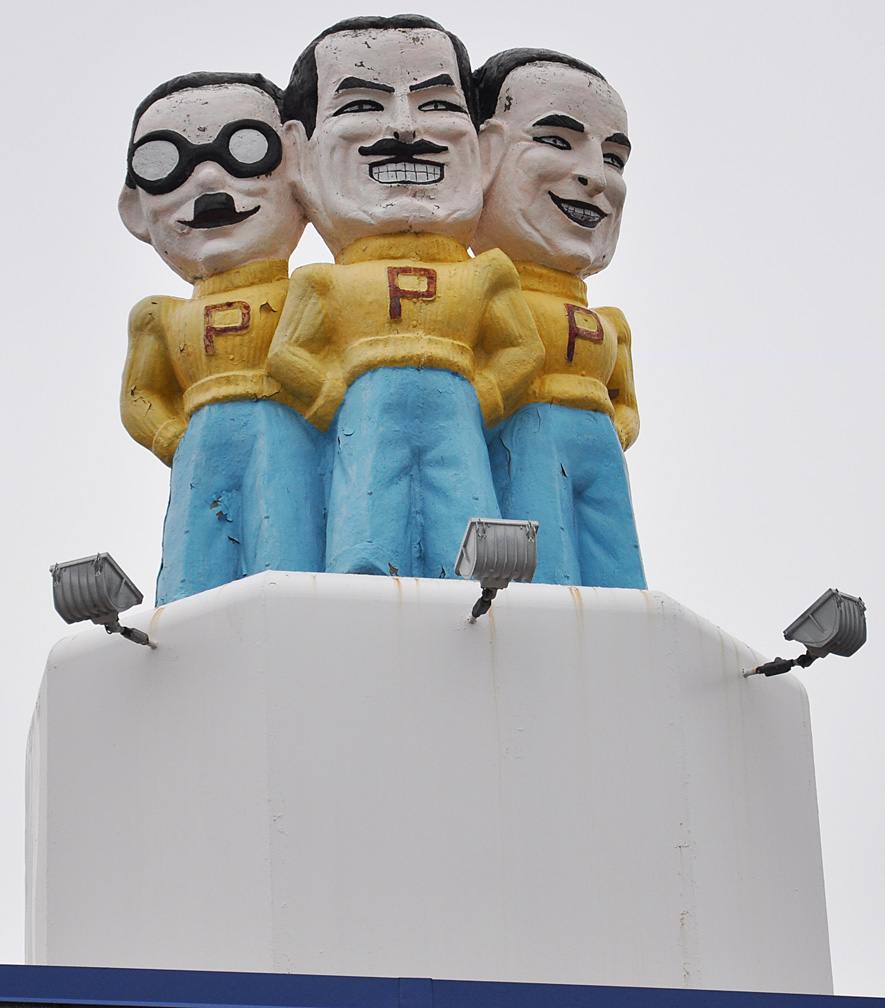 Pep Boys Statues, Signs, and Buildings | RoadsideArchitecture.com