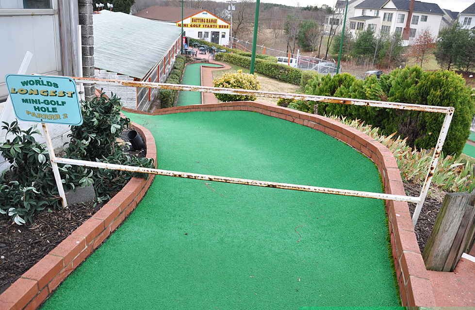 In the 1980s, the business added a 19-hole mini golf course. 