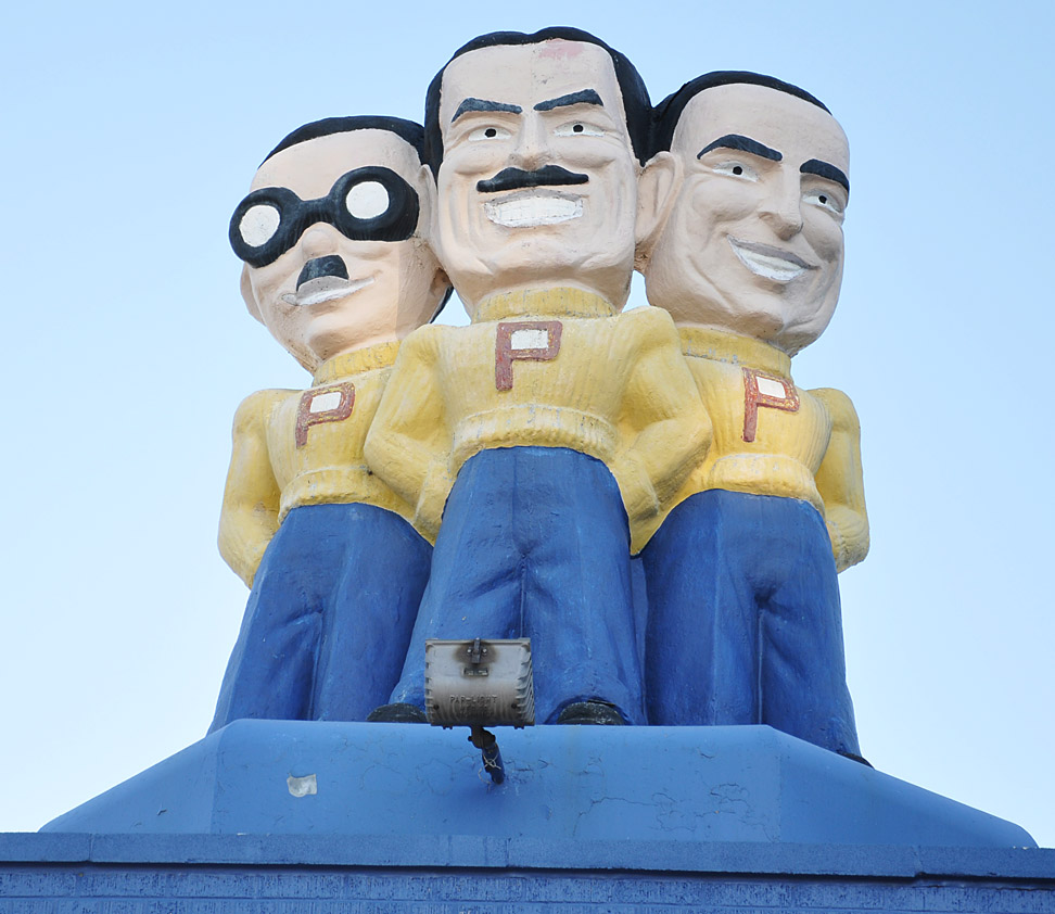 Pep Boys Statues, Signs, and Buildings | RoadsideArchitecture.com