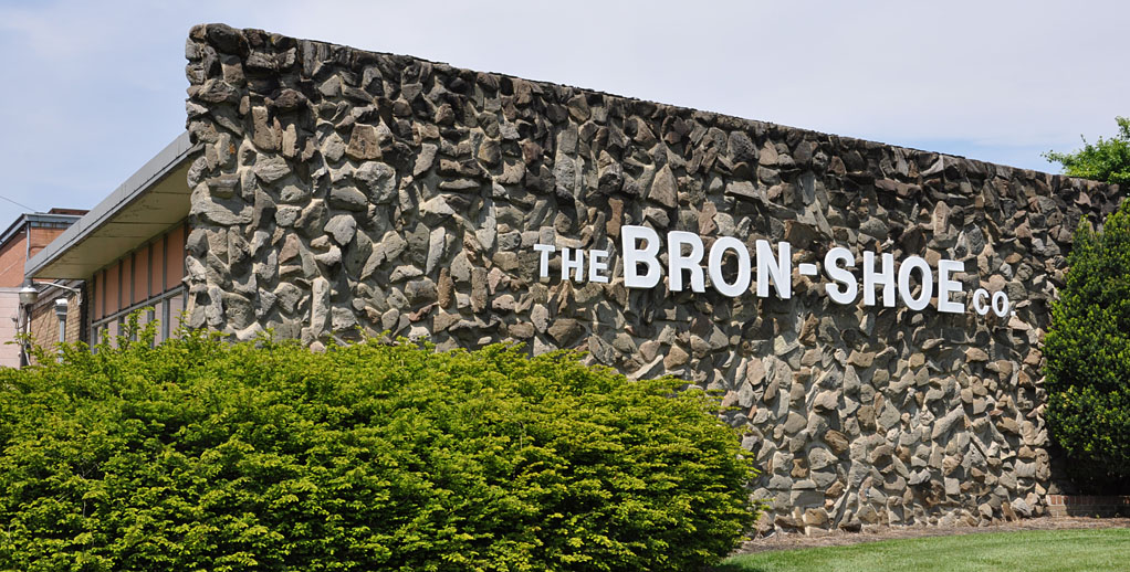 Bron sales shoe company