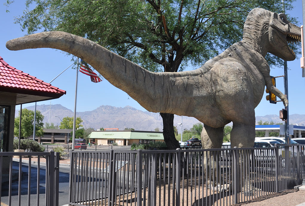 park with dinosaur statues near me