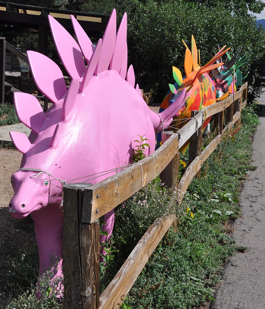 park with dinosaur statues near me