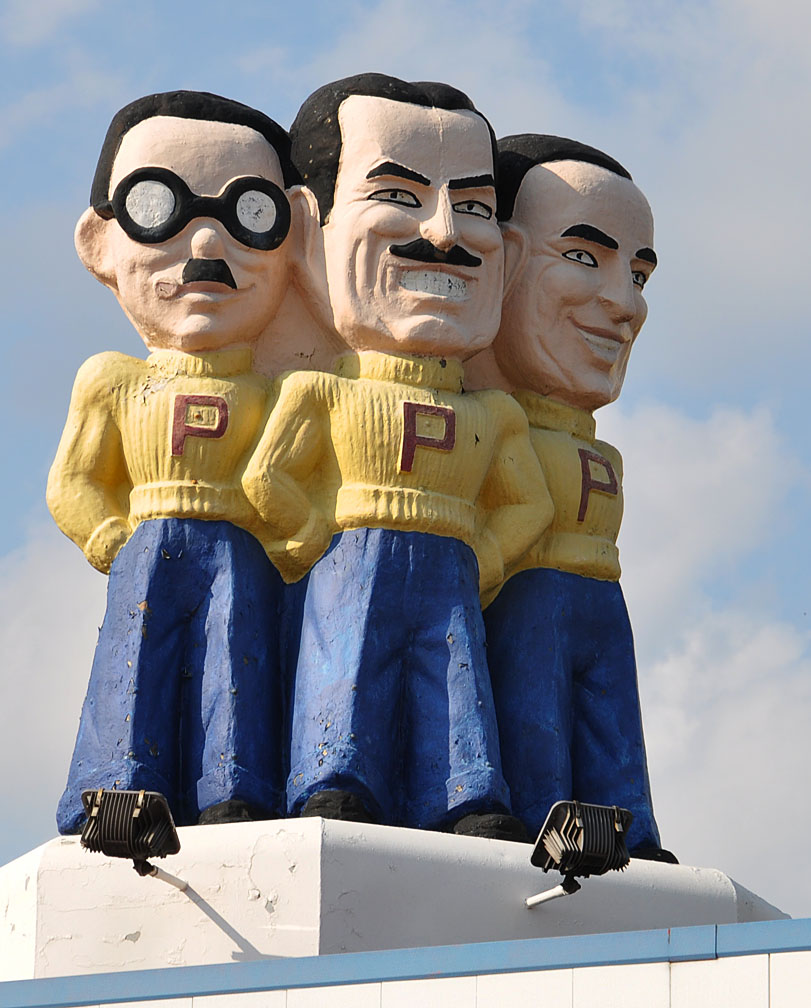 Pep Boys Statues, Signs, and Buildings | RoadsideArchitecture.com