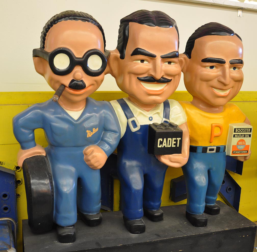 Pep Boys Statues, Signs, and Buildings | RoadsideArchitecture.com