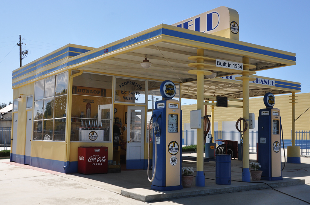 California Richfield Gas Stations