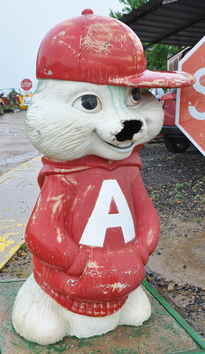 Classic Alvin and the Chipmunks Statue